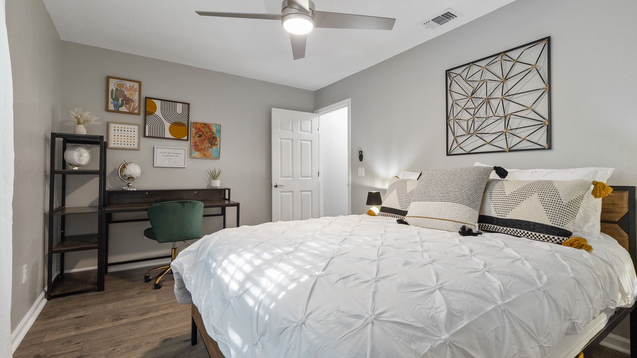 Photo of Bedroom in Tallahassee