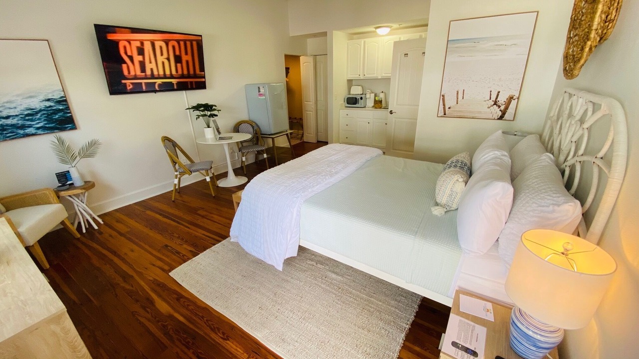 Photo of Bedroom in Pass-a-Grille Historic District