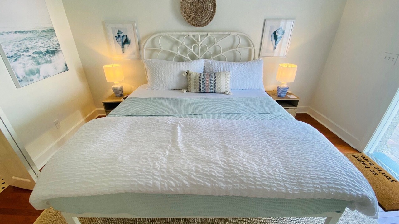 Photo of Bedroom in Pass-a-Grille Historic District
