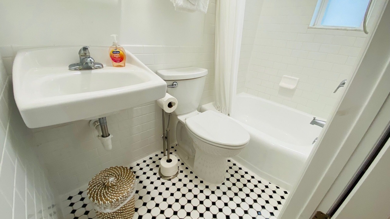Photo of Bathroom in Pass-a-Grille Historic District