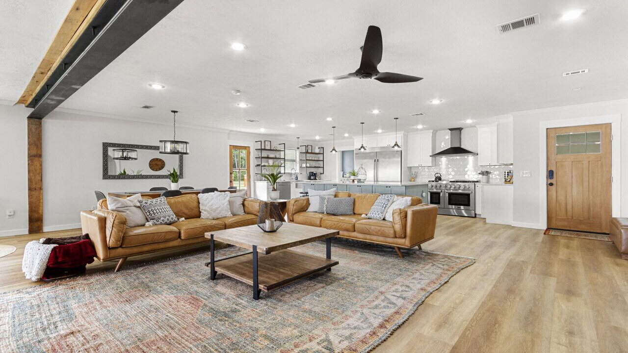 Photo of Livingroom in Florida Panhandle