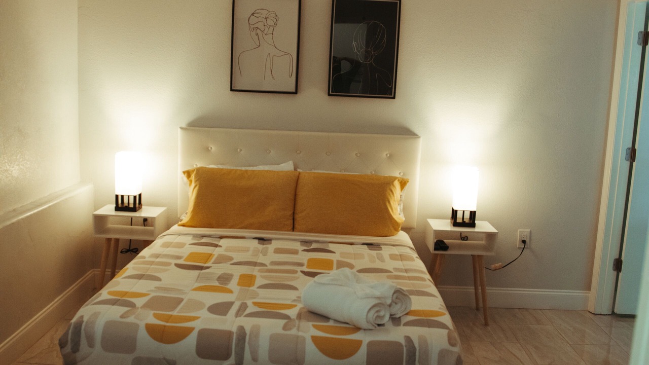 Photo of Bedroom in San Carlos Park