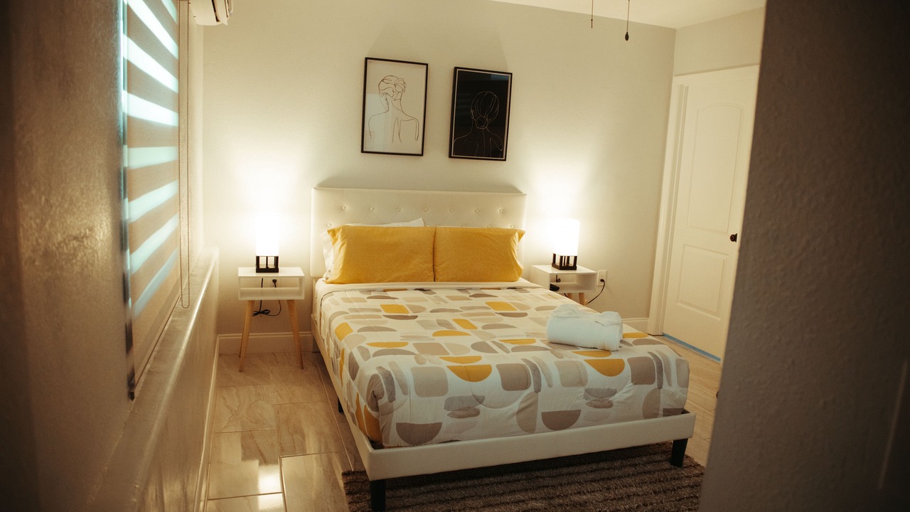 Photo of Bedroom in San Carlos Park
