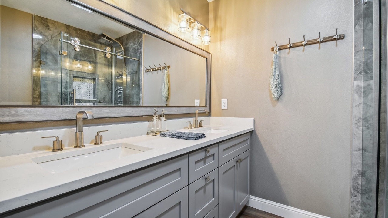 Photo of Bathroom in Tarpon Springs