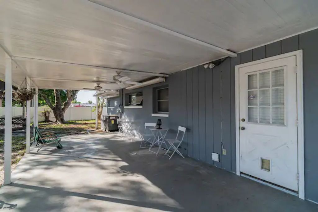 Photo of Patio Balcony in Bay Crest Park