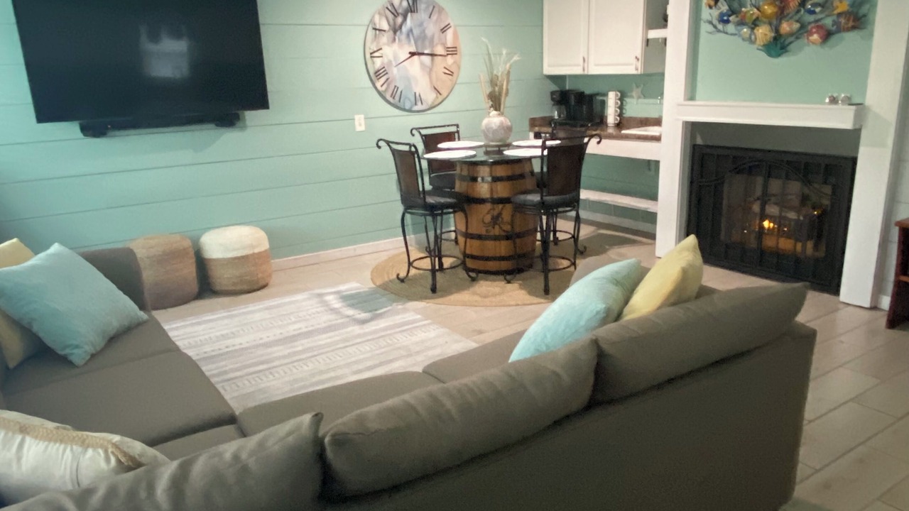 Photo of Livingroom in Carrabelle