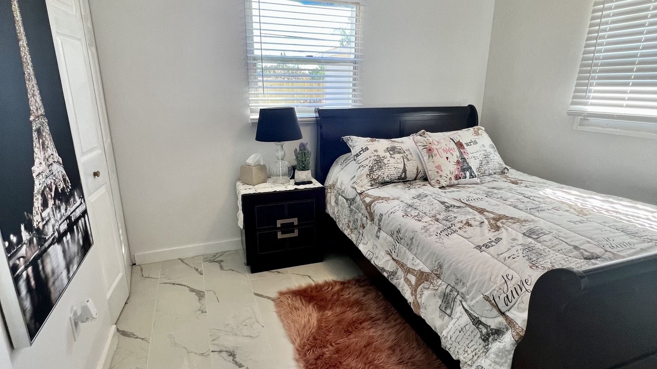 Photo of Bedroom in Tropic
