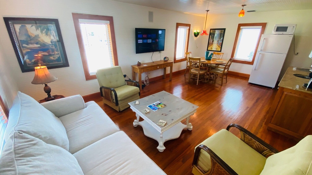 Photo of Livingroom in Pass-a-Grille Historic District