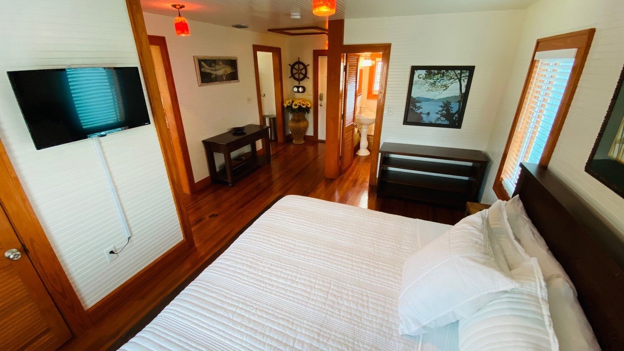 Photo of Bedroom in Pass-a-Grille Historic District