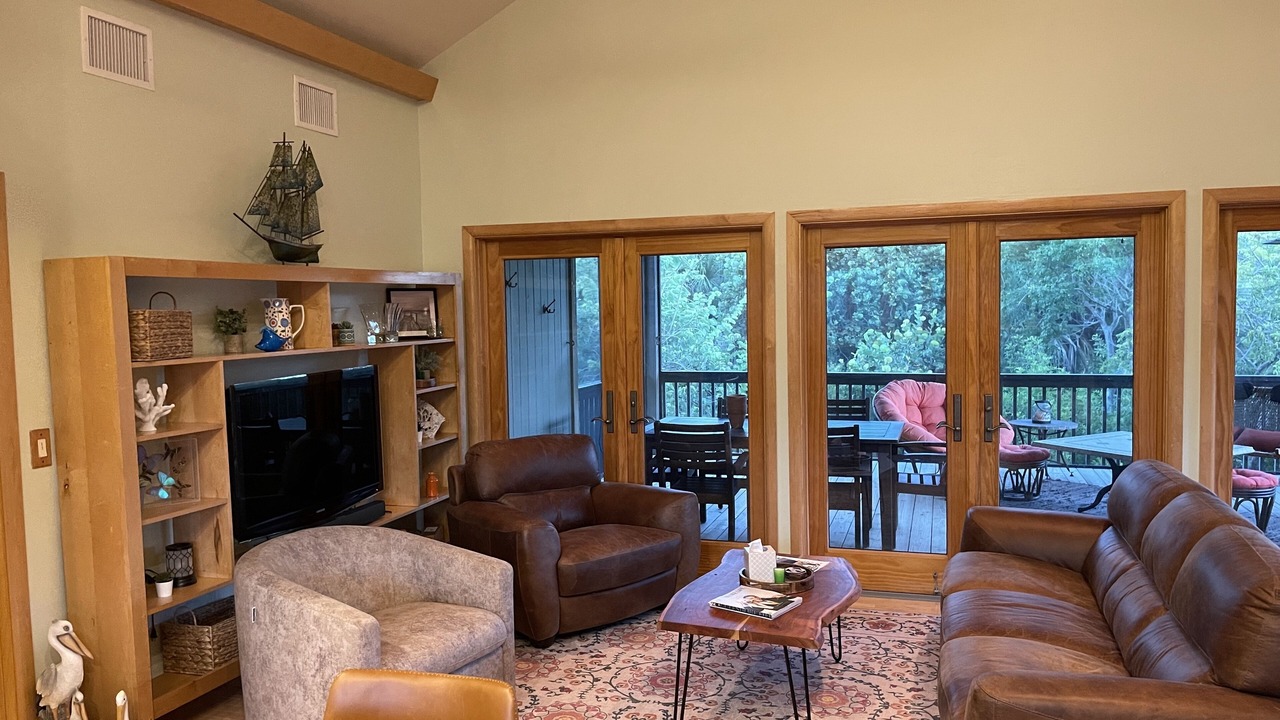 Photo of Livingroom in Safety Harbor Club