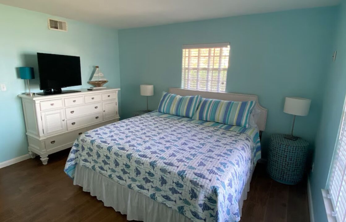 Photo of Bedroom in Sylvan Shores