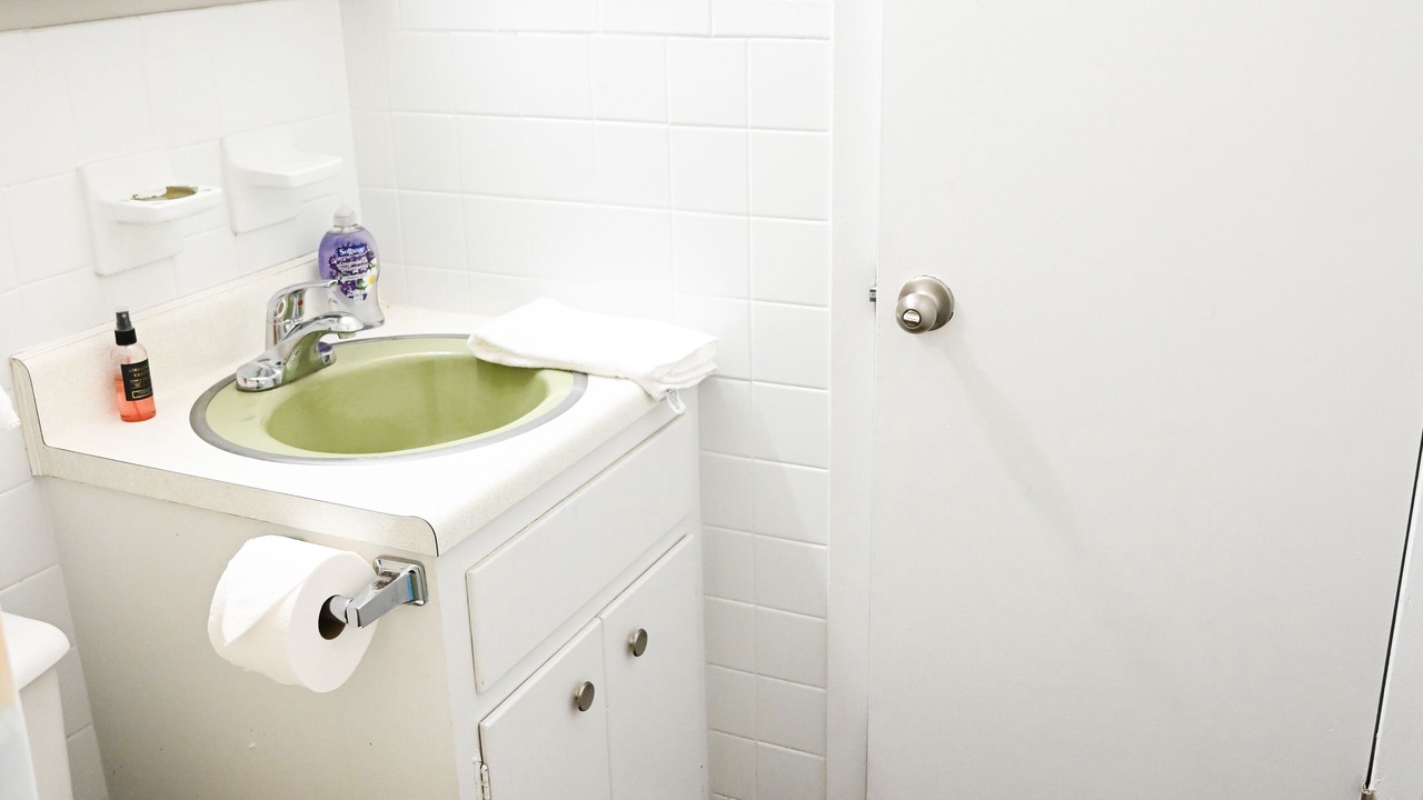 Photo of Bathroom in Seymour