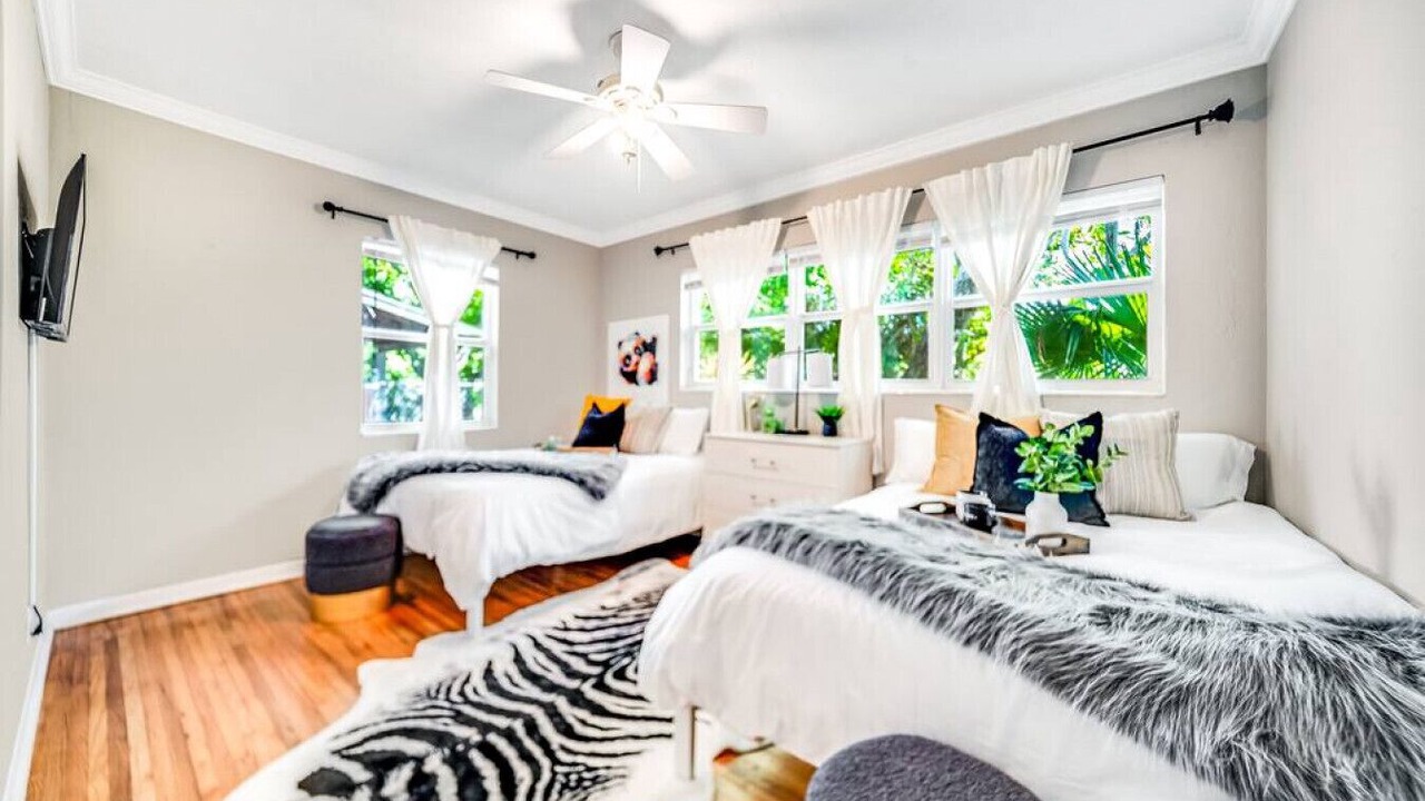 Photo of Bedroom in South Middle River