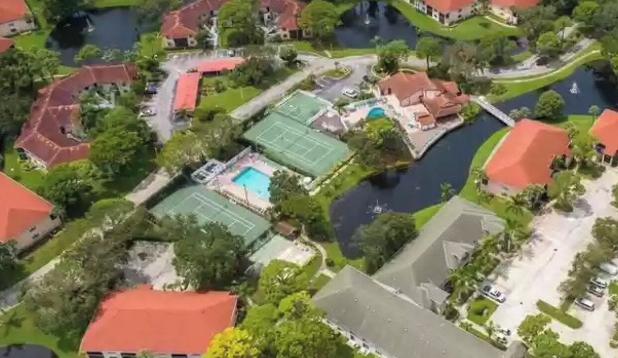 Photo of Outdoor in Trailer Estates