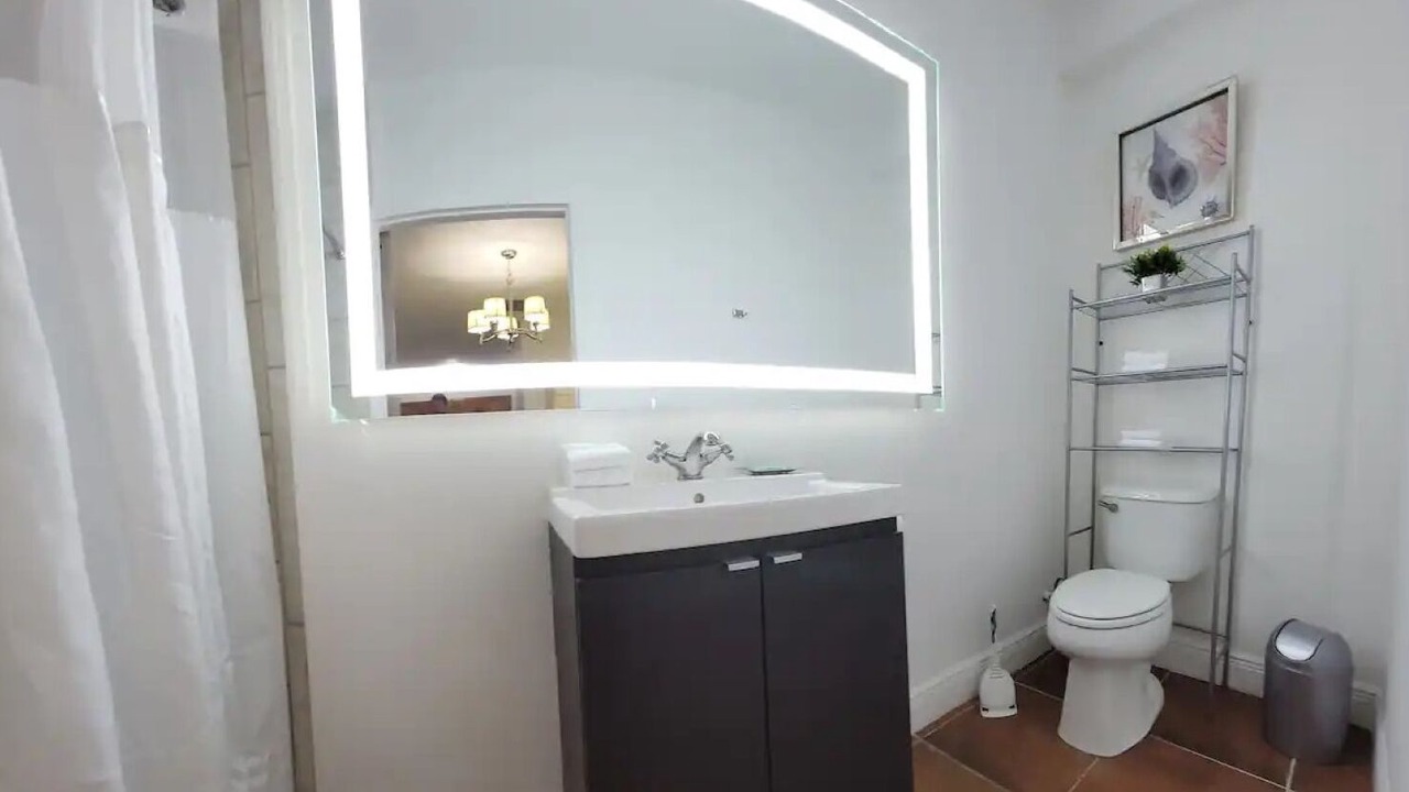 Photo of Bathroom in Egypt Lake-Leto