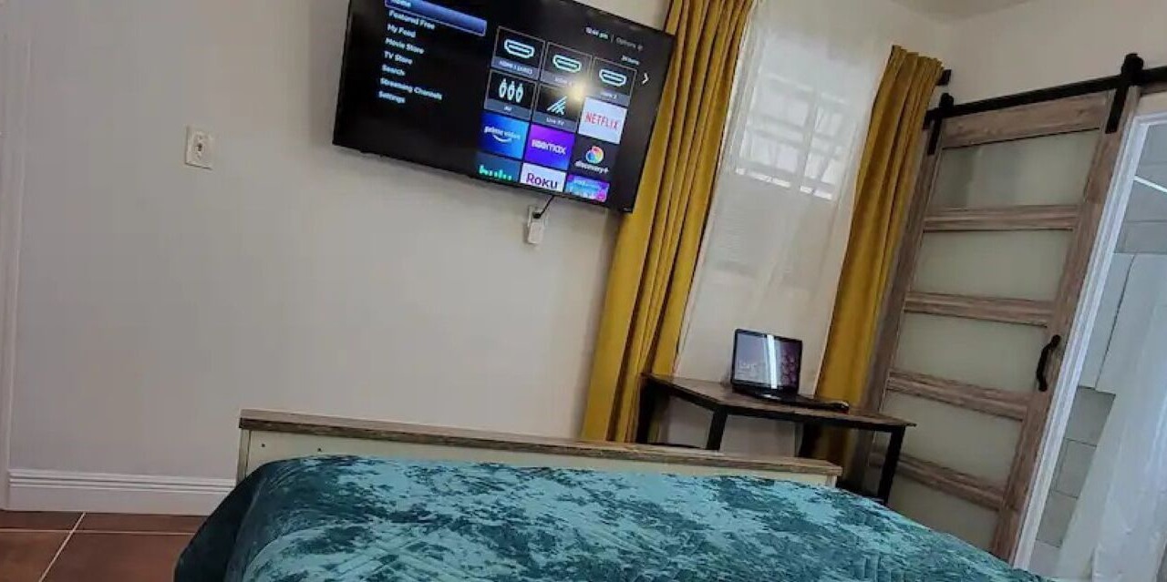 Photo of Bedroom in Egypt Lake-Leto