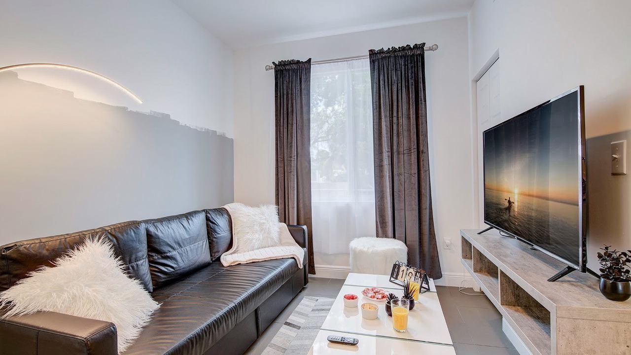 Photo of Bedroom in Allapattah