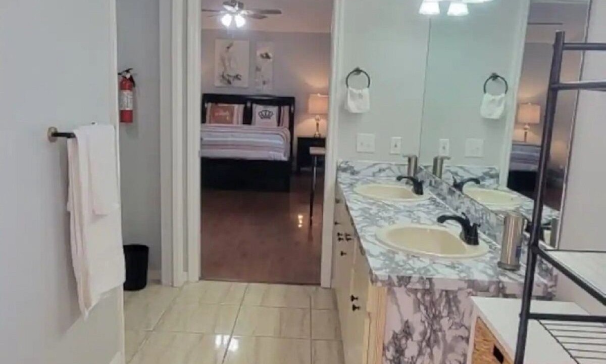 Photo of Bedroom in Westchase