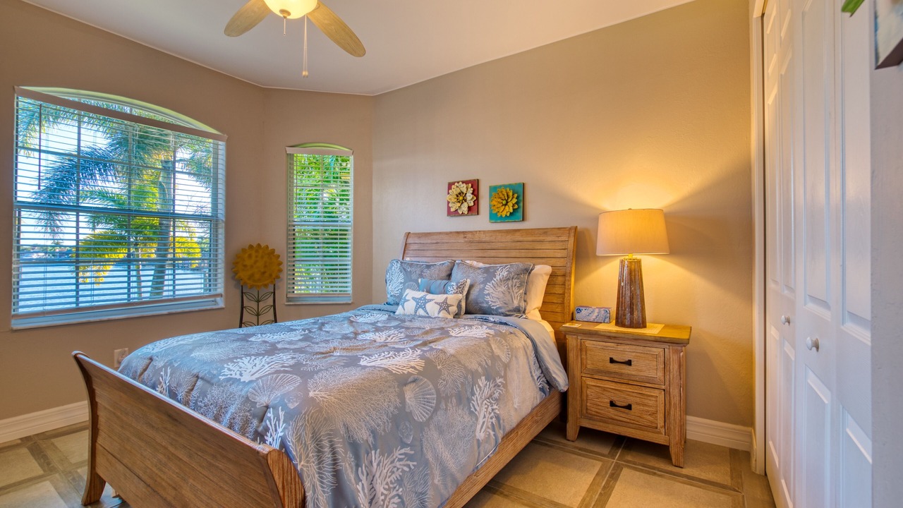 Photo of Bedroom in Pelican