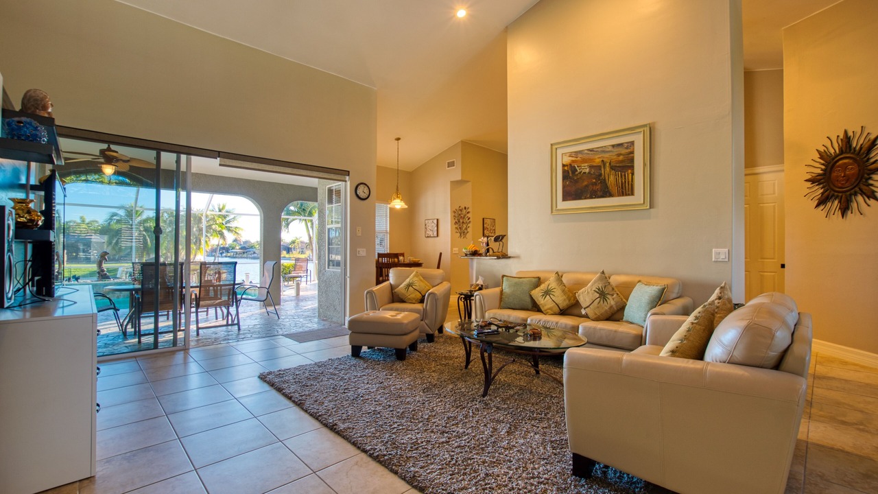 Photo of Livingroom in Pelican