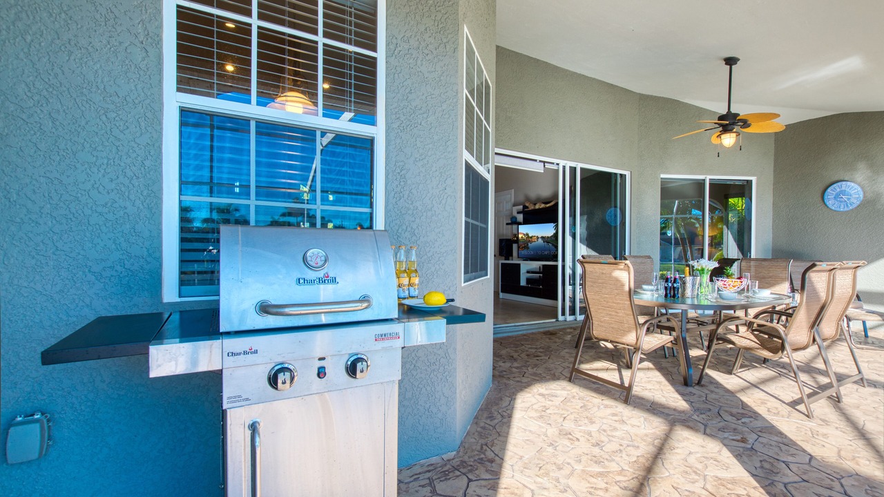 Photo of Outdoor in Pelican
