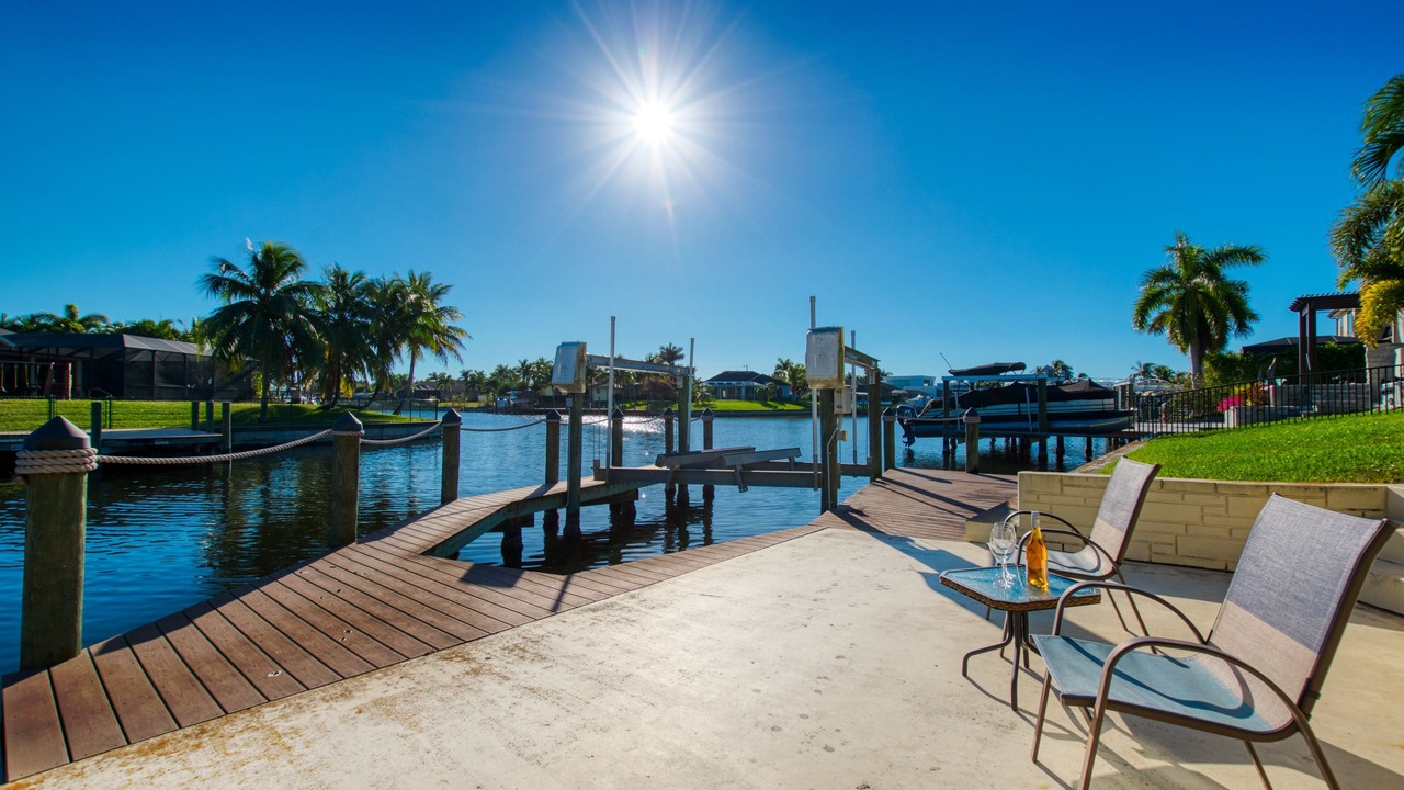 Photo of Outdoor in Pelican