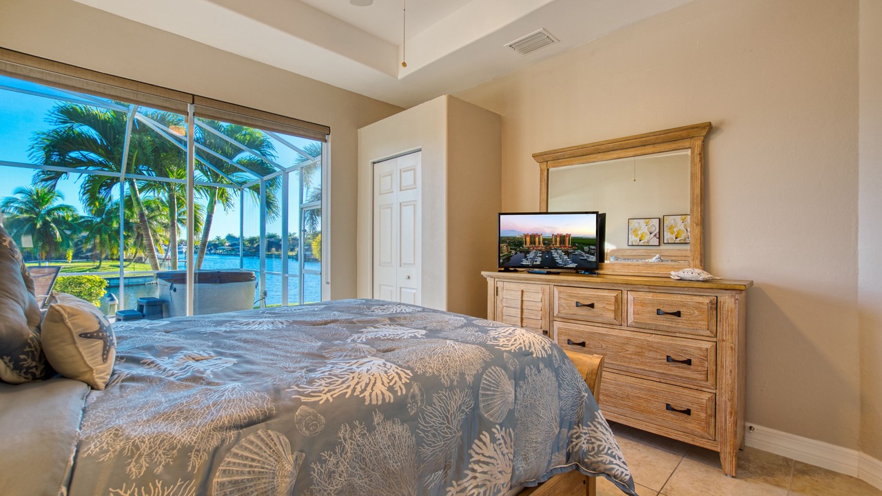 Photo of Bedroom in Pelican