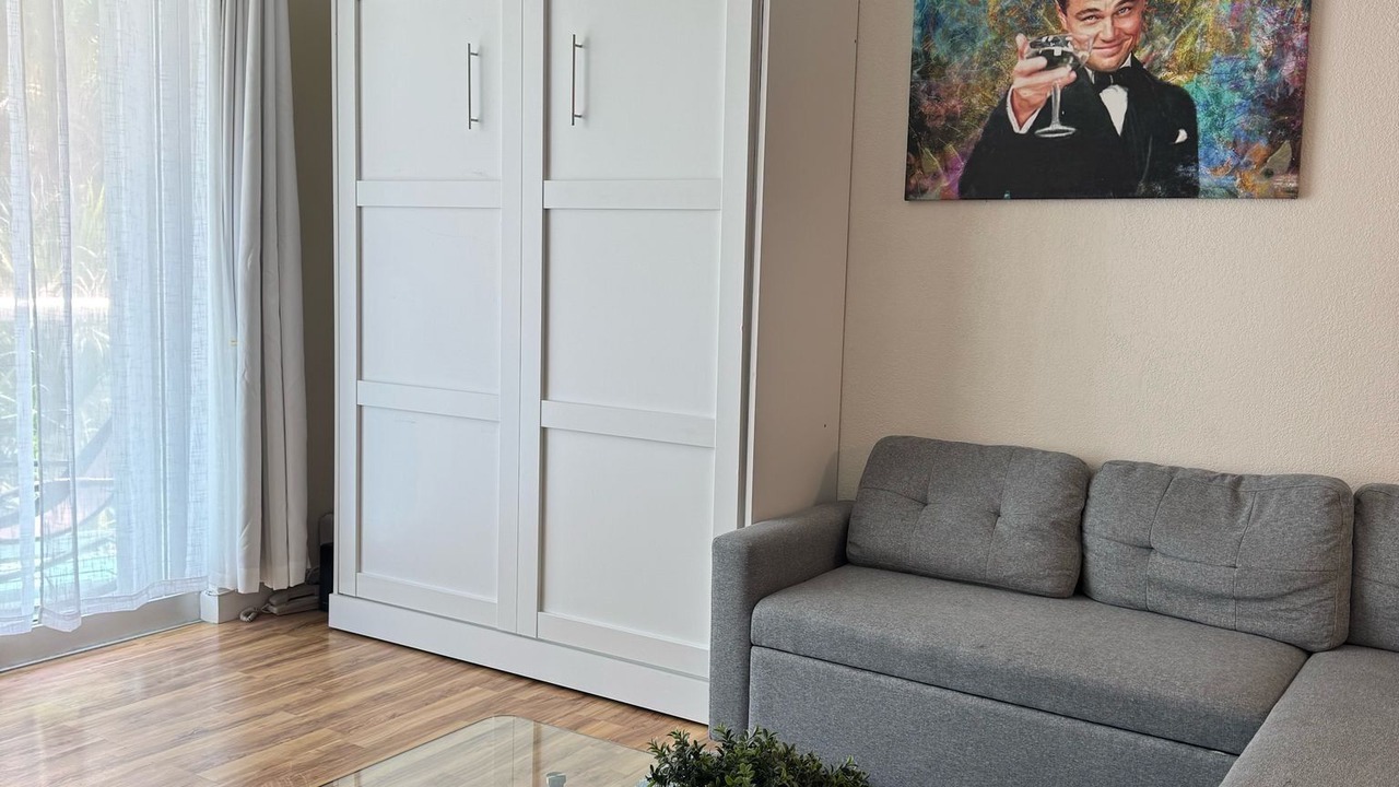 Photo of Livingroom in Hallandale Beach