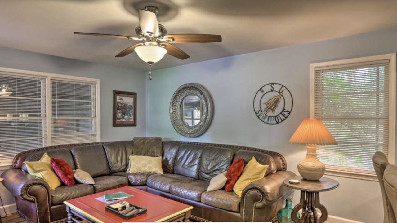 Photo of Livingroom in Tallahassee