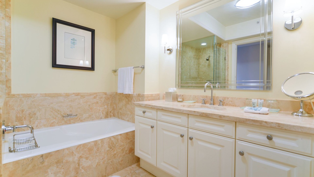 Photo of Bathroom in Brickell