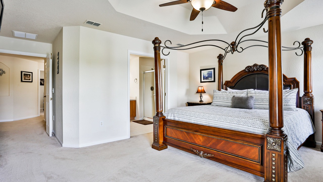 Photo of Bedroom in Trafalgar Village