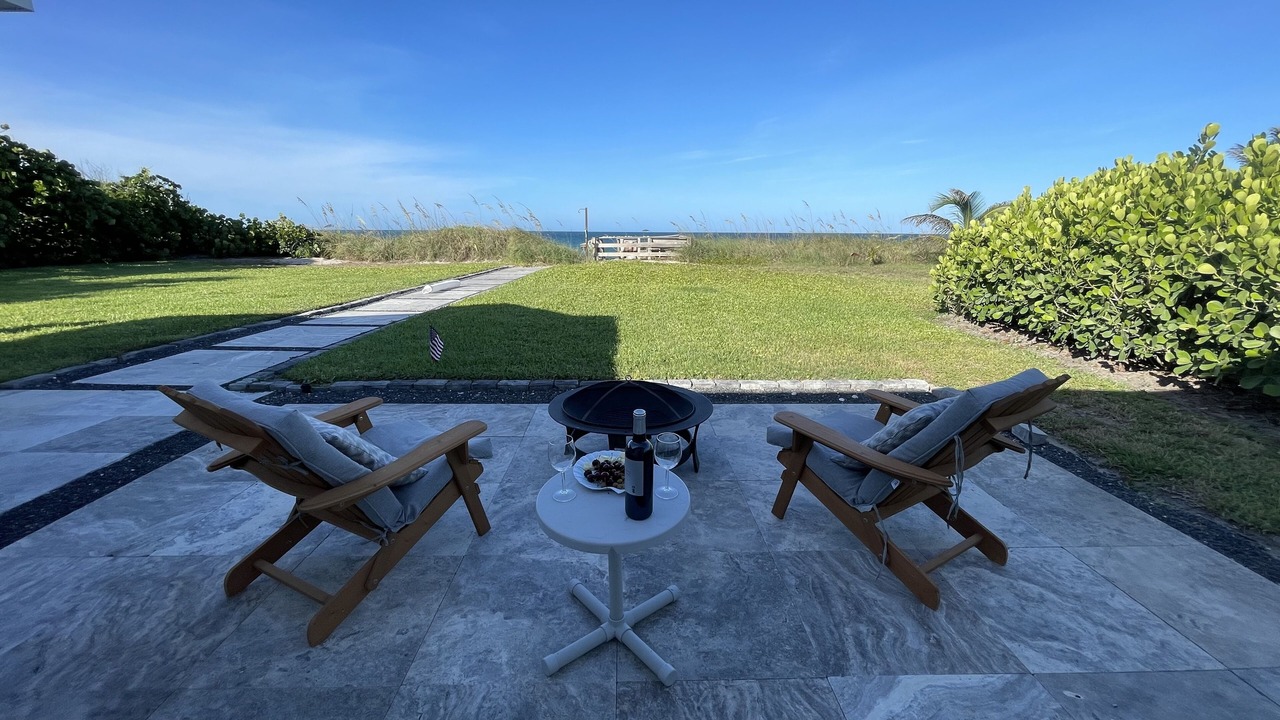 Photo of Patio Balcony in Floridana Beach