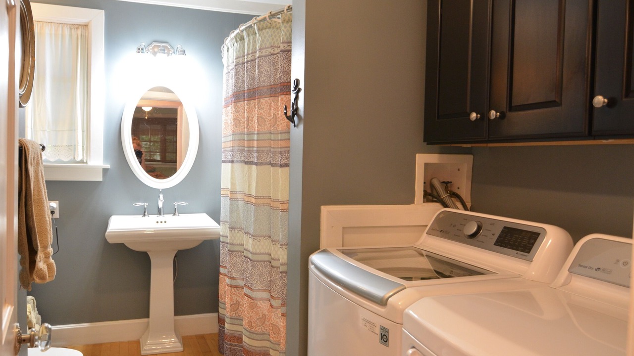 Photo of Bathroom in Crane Hill