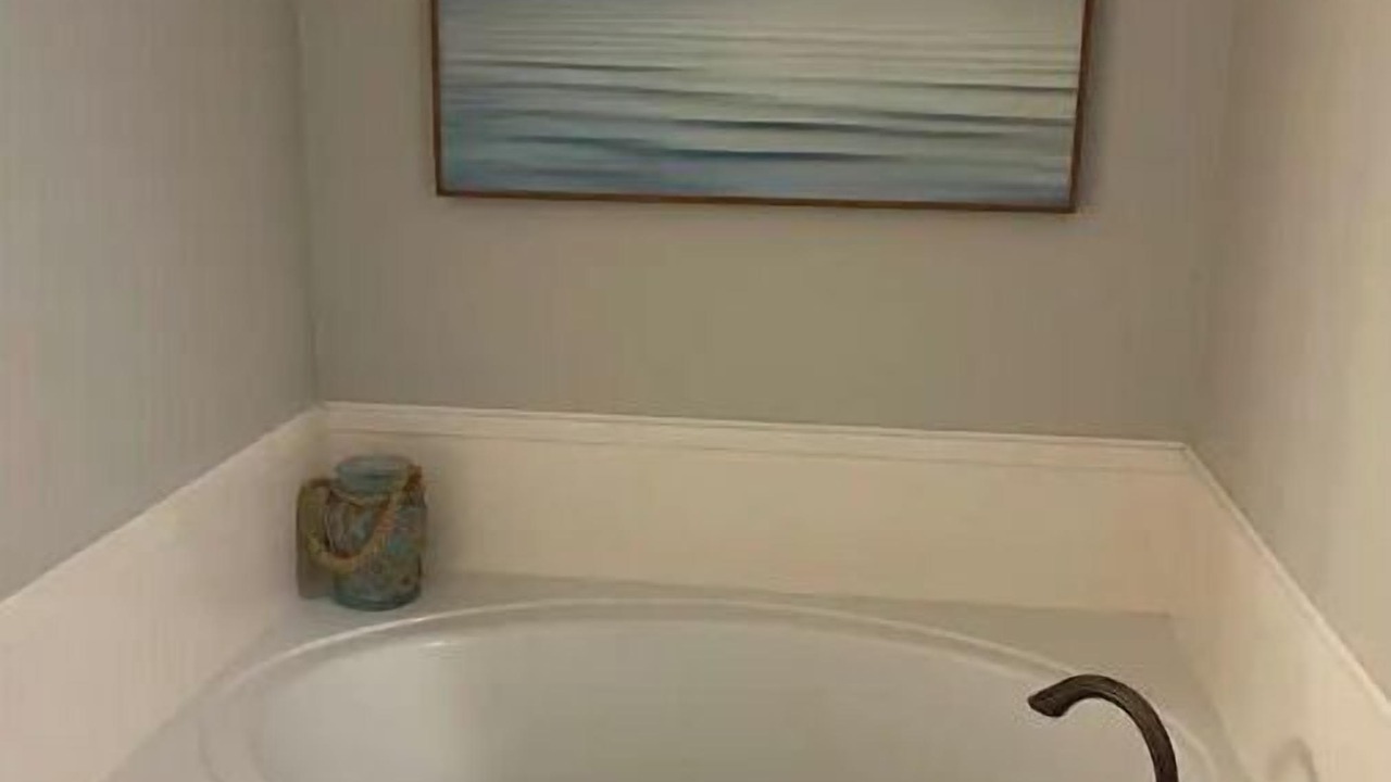 Photo of Bathroom in Gulf Breeze