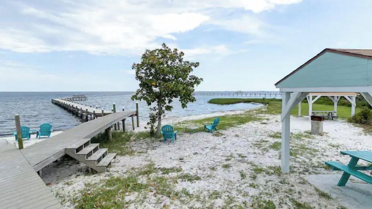 Photo of Others in Gulf Breeze