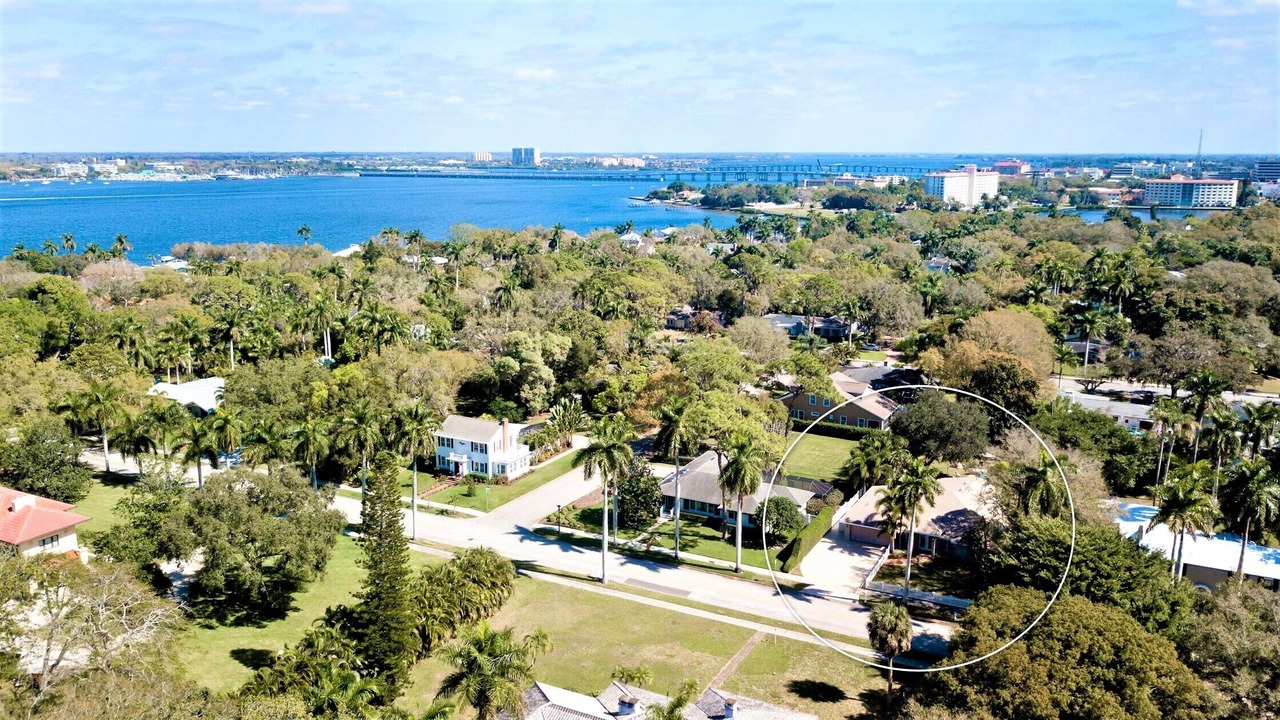 Photo of Outdoor in River District