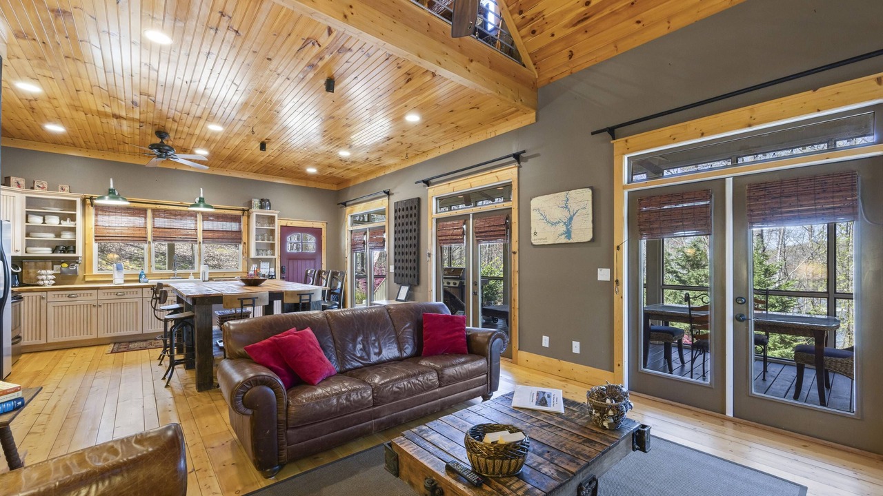 Photo of Livingroom in Lavonia