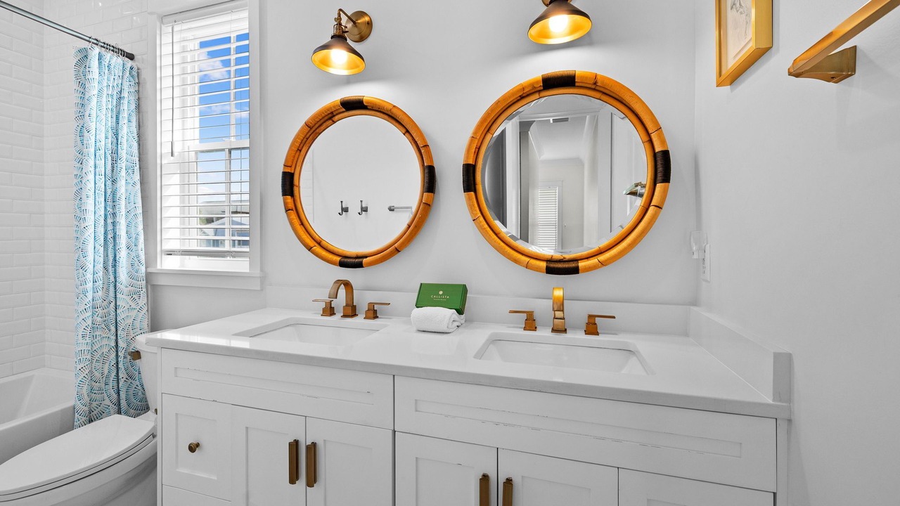 Photo of Bathroom in Lakeside at Blue Mountain Beach