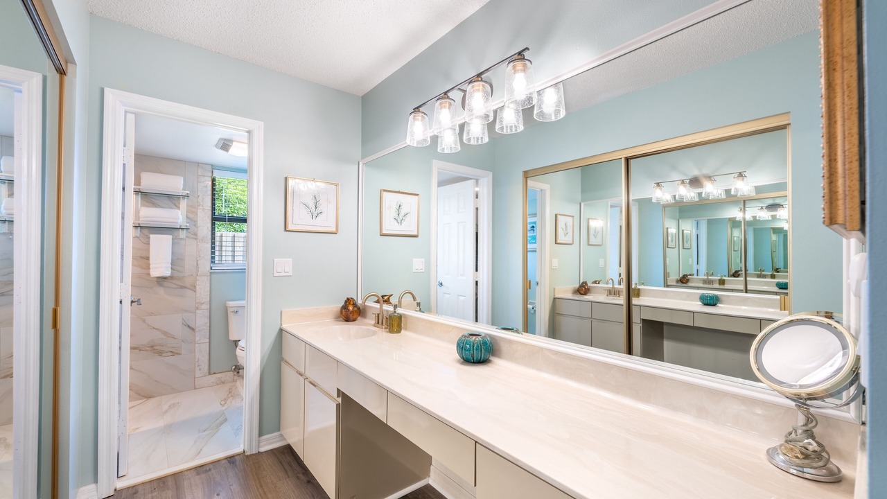 Photo of Bathroom in Lakewood Park