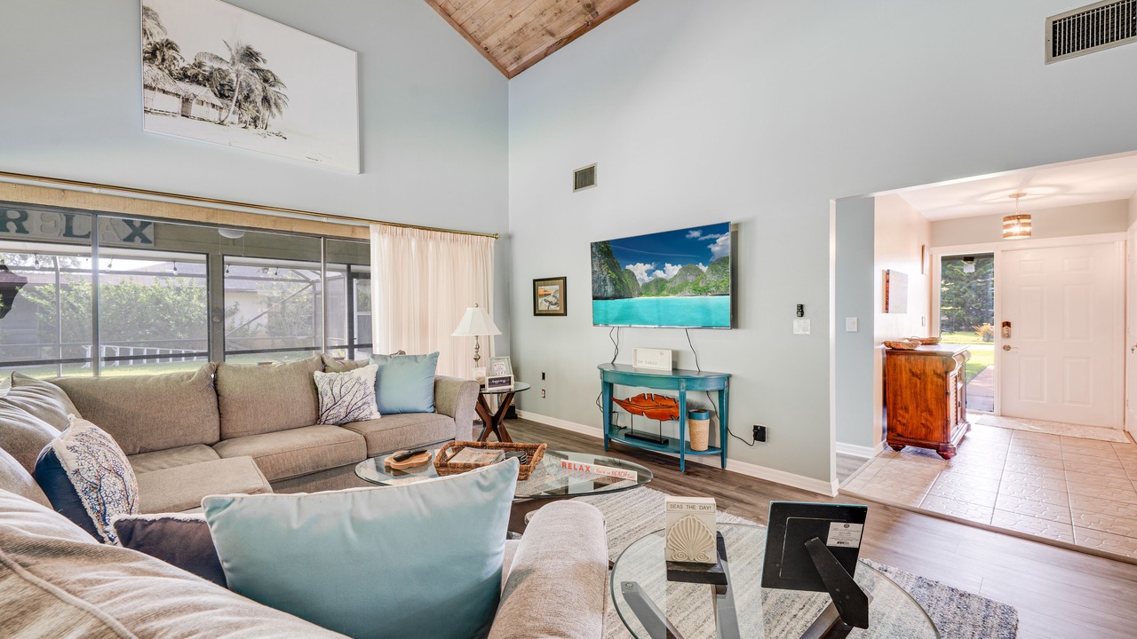 Photo of Bedroom in Lakewood Park