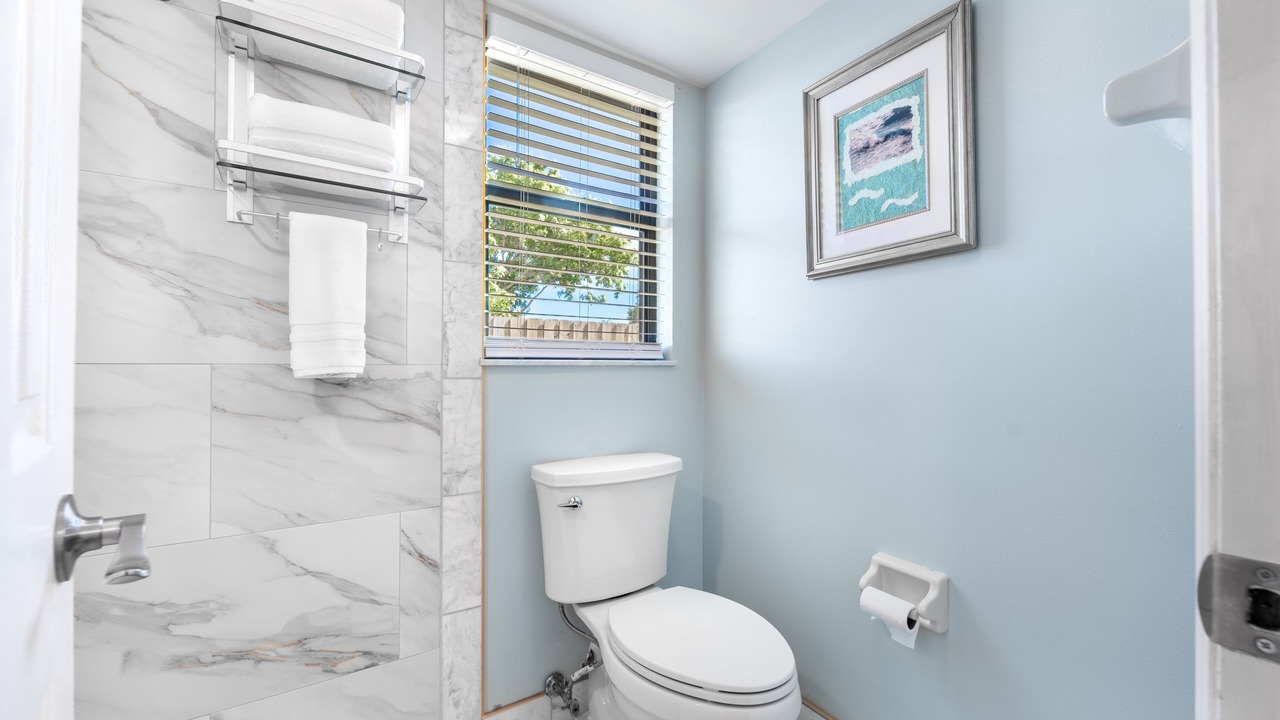 Photo of Bathroom in Lakewood Park