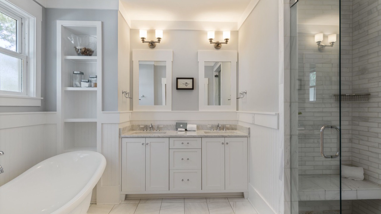 Photo of Bathroom in Forest District