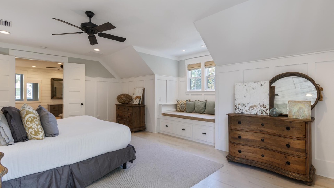 Photo of Bedroom in Forest District