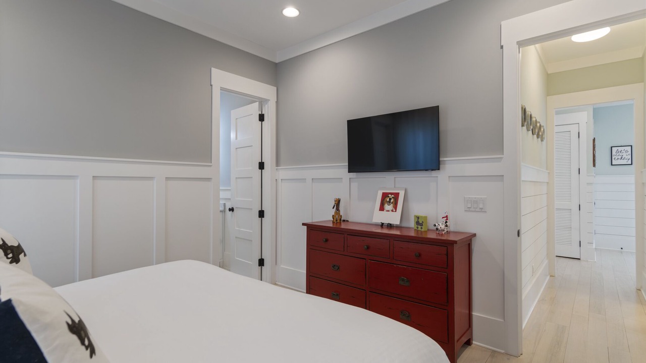 Photo of Bedroom in Forest District
