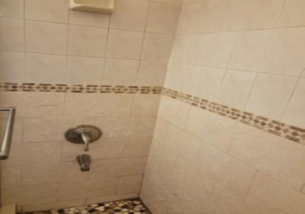 Photo of Bathroom in Flagami