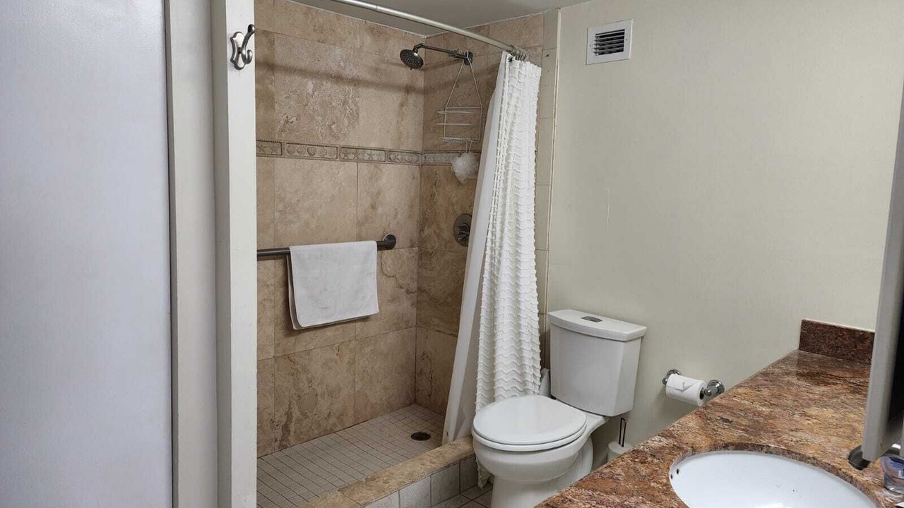 Photo of Bathroom in Surfside