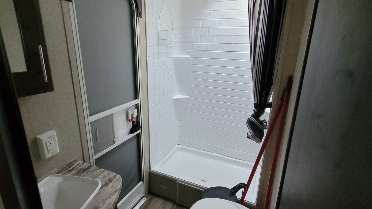 Photo of Bathroom in Bay Lake