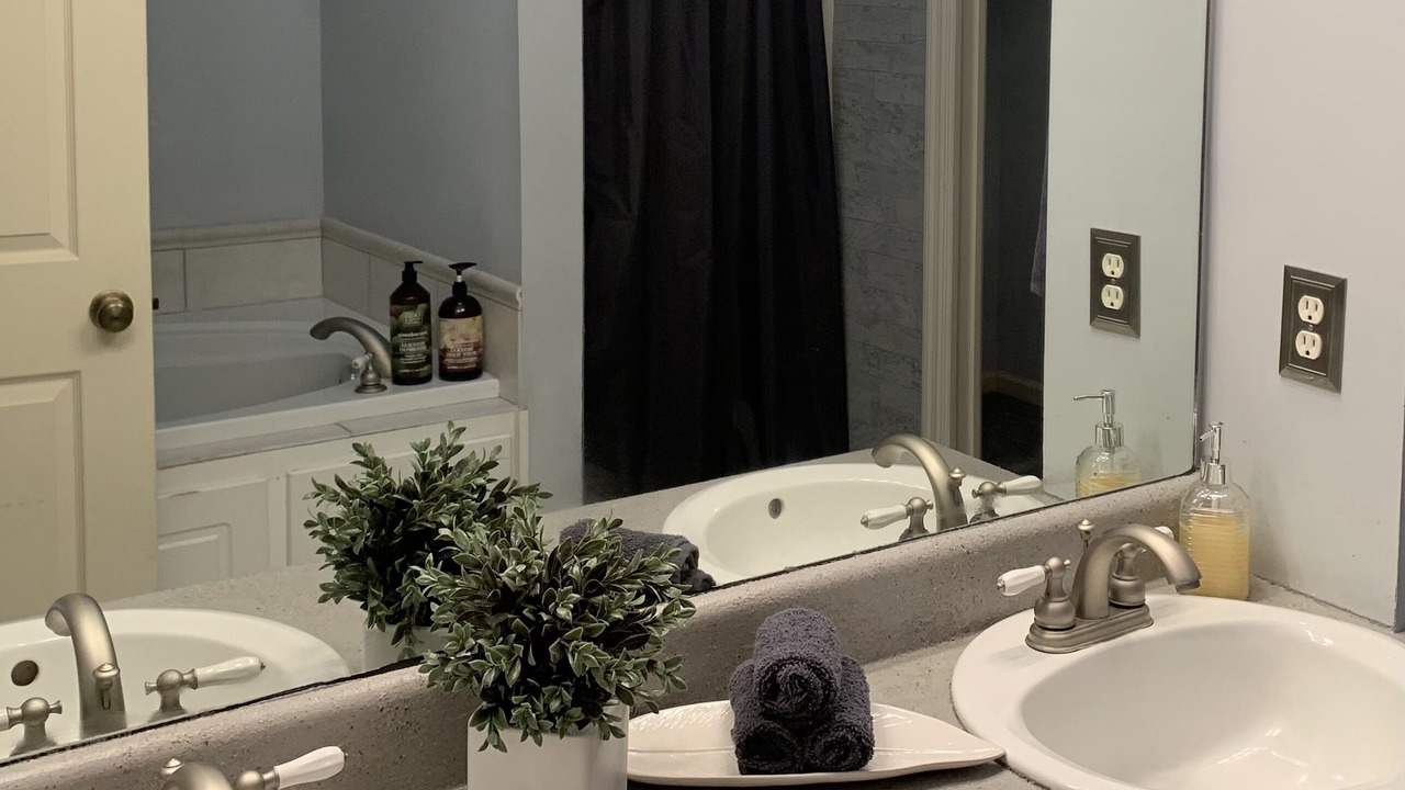 Photo of Bathroom in Enterprise