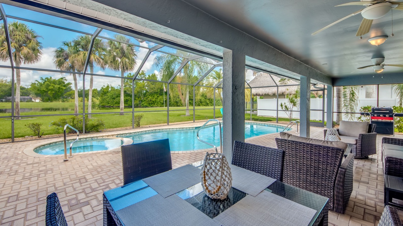 Photo of Outdoor in Lochmoor Waterway Estates