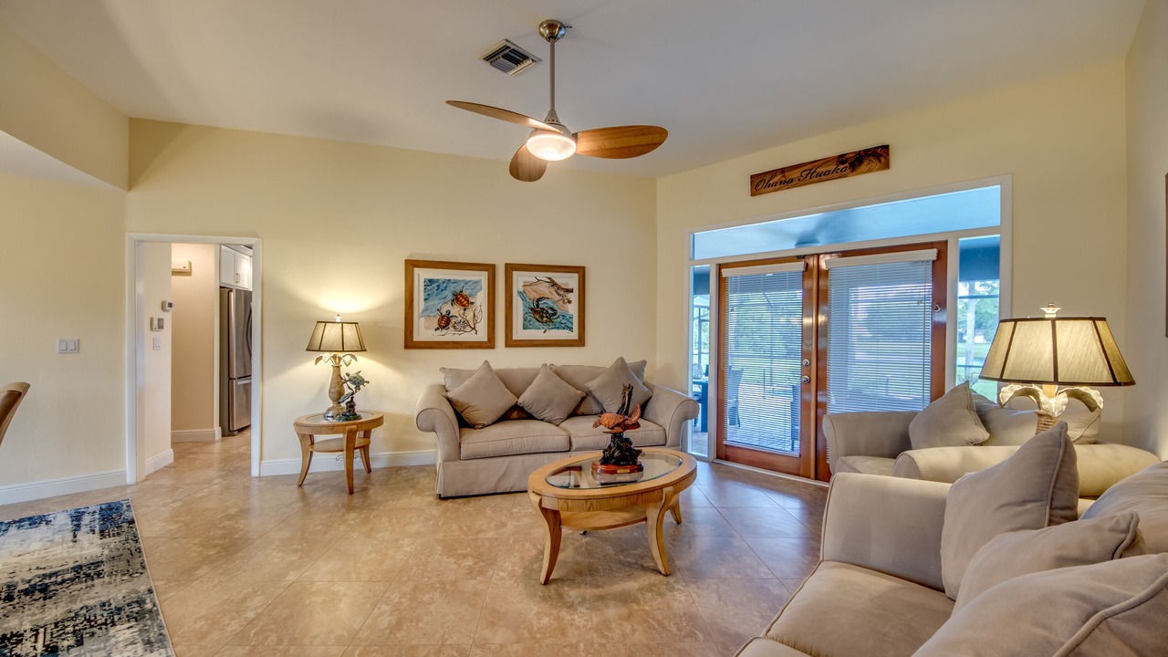 Photo of Livingroom in Lochmoor Waterway Estates